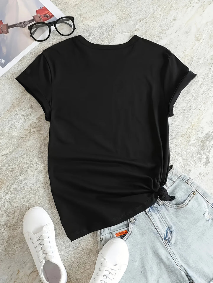 Heart Print Women’s T-Shirt – Short Sleeve, Crew Neck | تي شيرت نسائي بطبعة قلب – كم قصير، ياقة مستديرة