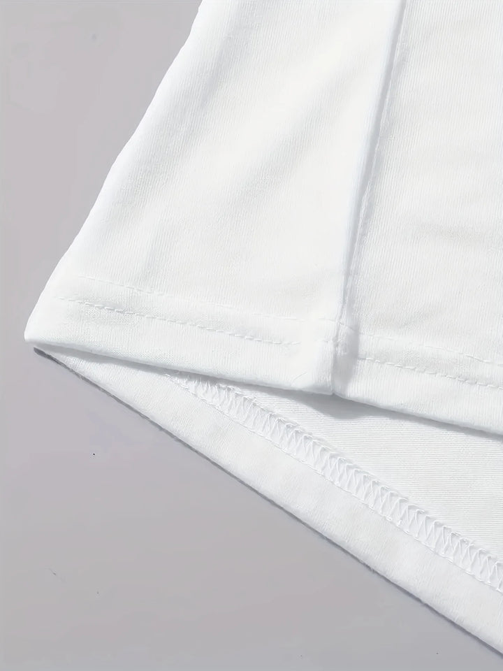 Finger Heart Print Women’s T-Shirt – Short Sleeve, Crew Neck | تي شيرت نسائي بطبعة قلب بالأصابع – كم قصير، ياقة مستديرة