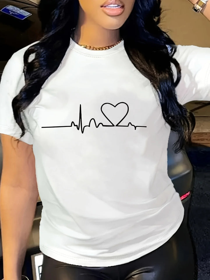 Heart Print Women’s T-Shirt – Short Sleeve, Crew Neck | تي شيرت نسائي بطبعة قلب – كم قصير، ياقة مستديرة